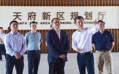 招商局集团总经理胡建华一行考察天府新区